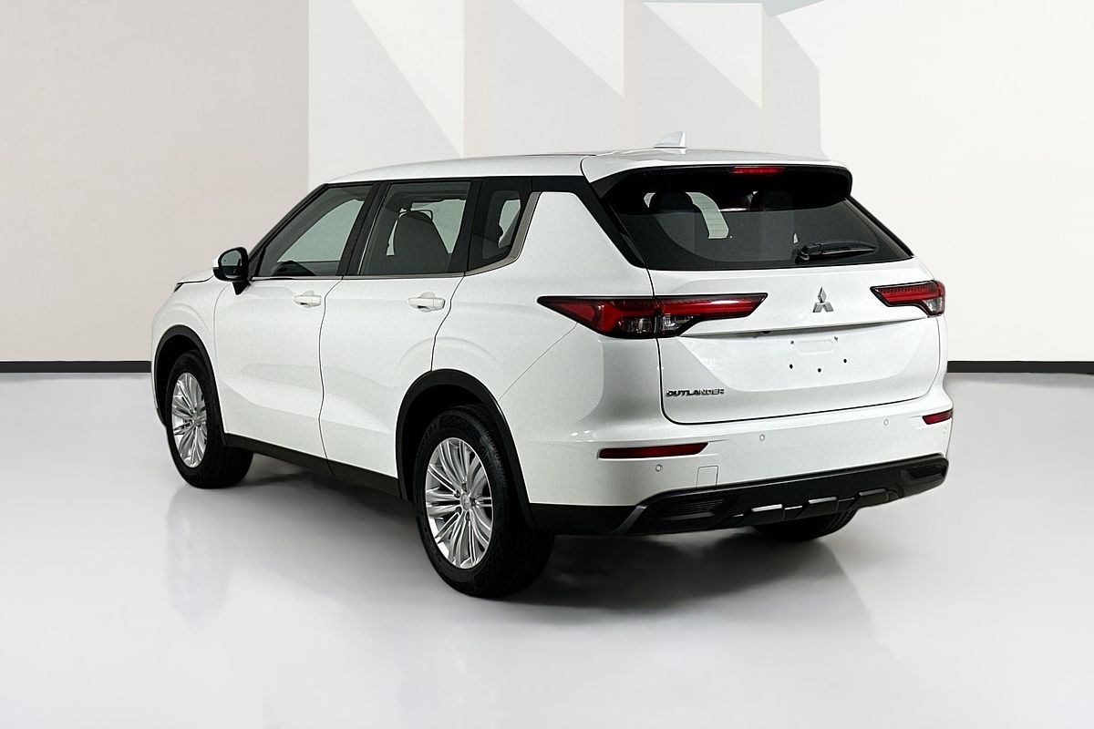 2023 Mitsubishi OUTLANDER ES 7 SEAT (2WD) ZM MY23