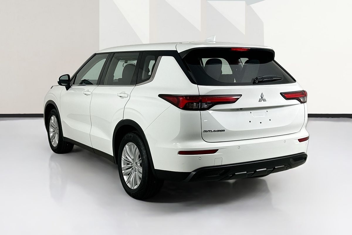 2023 Mitsubishi OUTLANDER ES 7 SEAT (2WD) ZM MY23