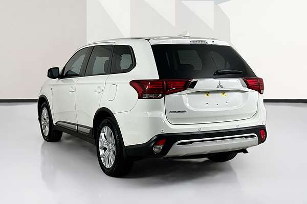 2021 Mitsubishi OUTLANDER ES 7 SEAT (2WD) ZL MY21