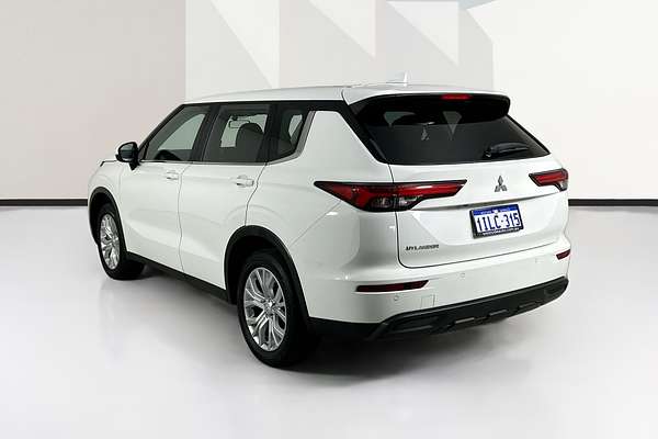 2024 Mitsubishi OUTLANDER ES 7 SEAT (2WD) ZM MY24