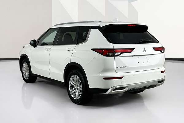 2024 Mitsubishi OUTLANDER LS 7 SEAT (2WD) ZM MY24