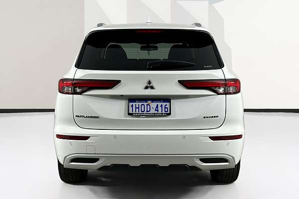 2022 Mitsubishi OUTLANDER Exceed ZM