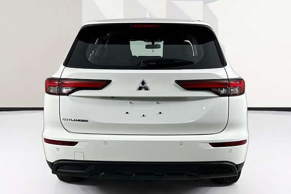 2023 Mitsubishi OUTLANDER ES 5 SEAT (2WD) ZM MY23