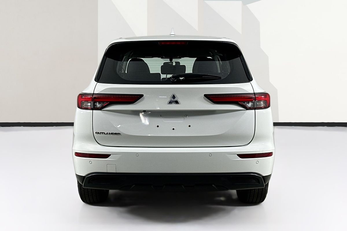 2023 Mitsubishi OUTLANDER ES 7 SEAT (2WD) ZM MY23