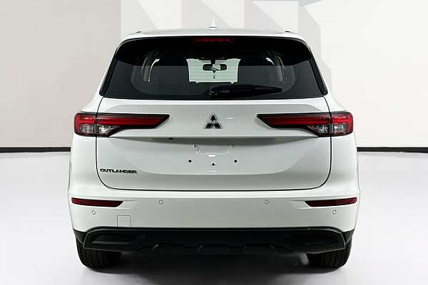 2023 Mitsubishi OUTLANDER ES 7 SEAT (2WD) ZM MY23