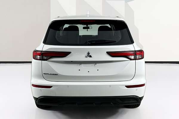 2023 Mitsubishi OUTLANDER ES 7 SEAT (2WD) ZM MY23
