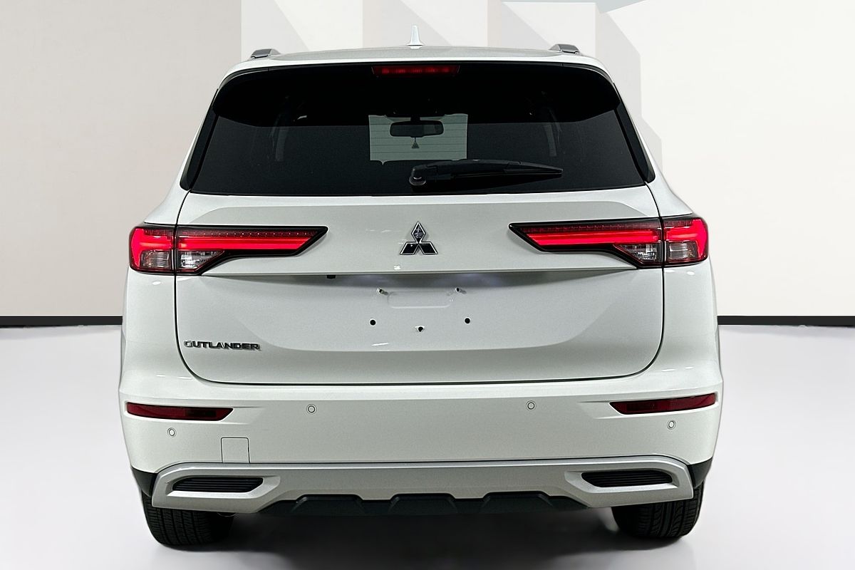 2024 Mitsubishi OUTLANDER LS 7 SEAT (2WD) ZM MY24