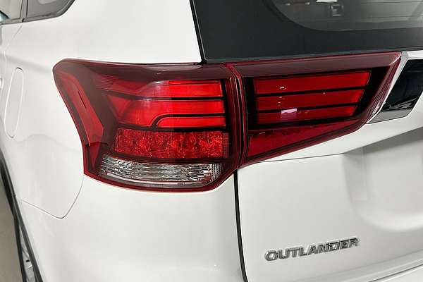 2020 Mitsubishi Outlander ES ZL