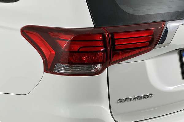 2020 Mitsubishi OUTLANDER ES 7 SEAT (AWD) ZL MY20