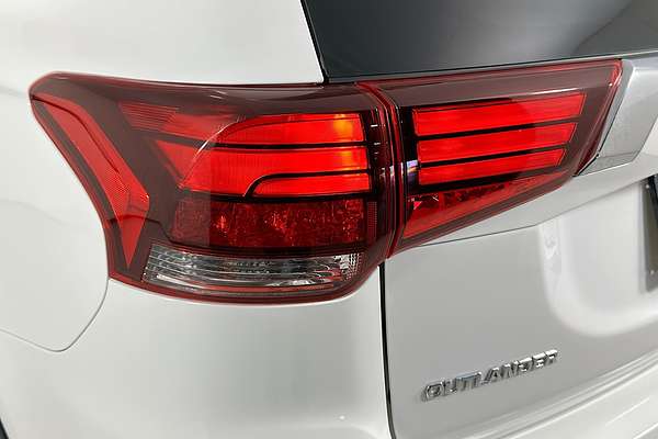 2021 Mitsubishi Outlander LS ZL