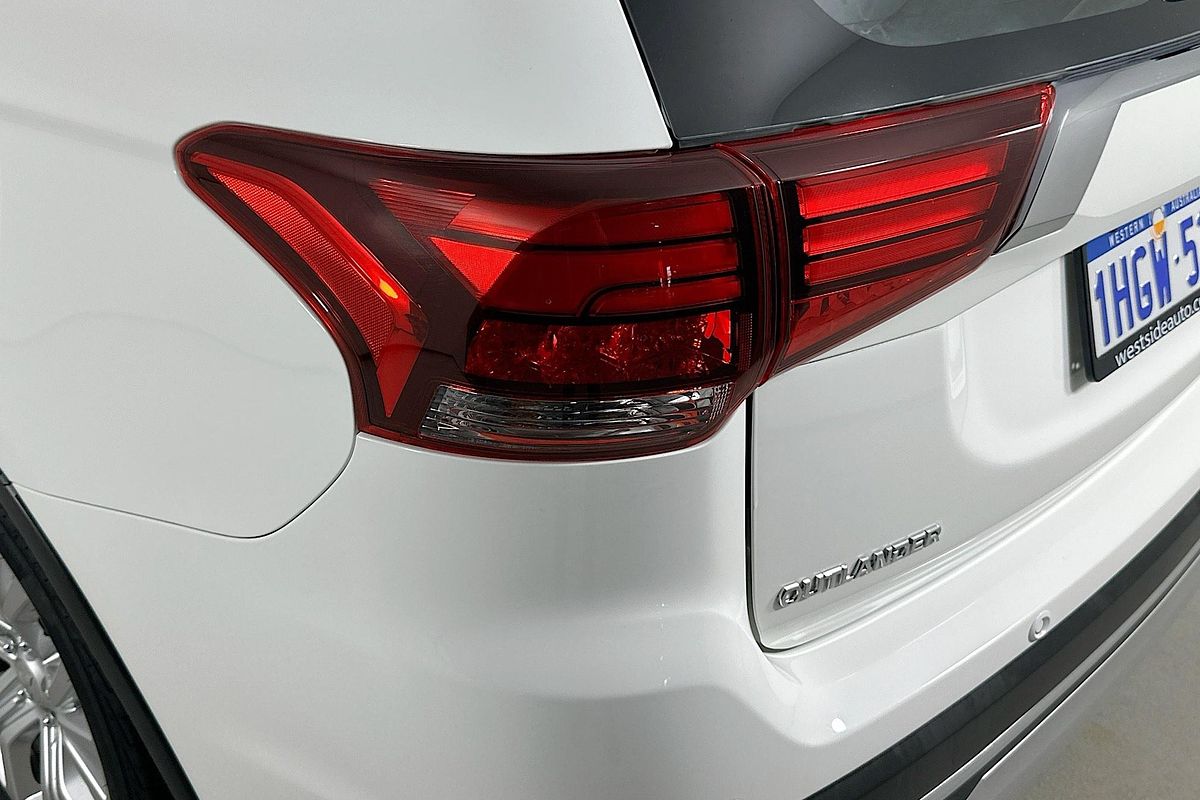 2021 Mitsubishi OUTLANDER ES 7 SEAT (2WD) ZL MY21