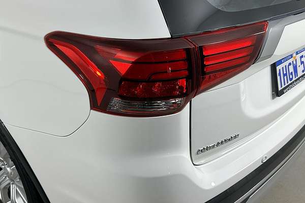 2021 Mitsubishi OUTLANDER ES 7 SEAT (2WD) ZL MY21