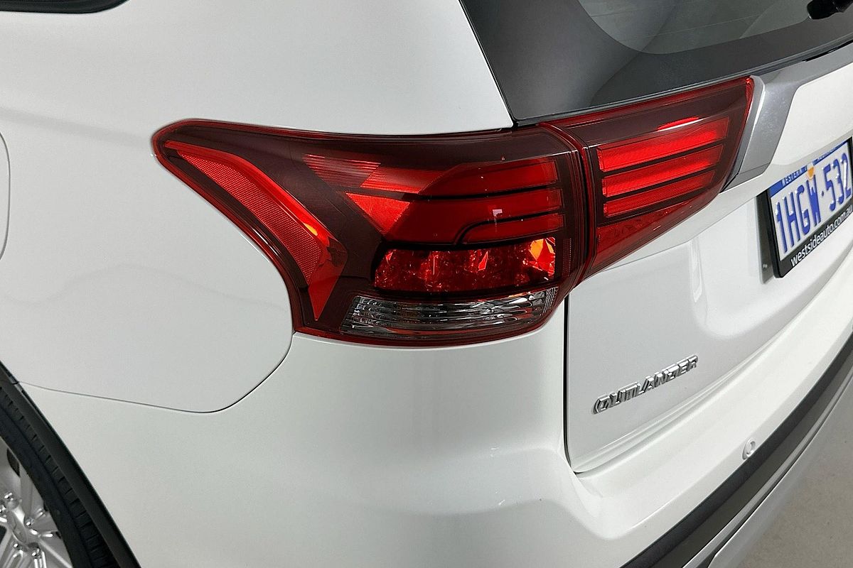 2021 Mitsubishi OUTLANDER ES 7 SEAT (2WD) ZL MY21