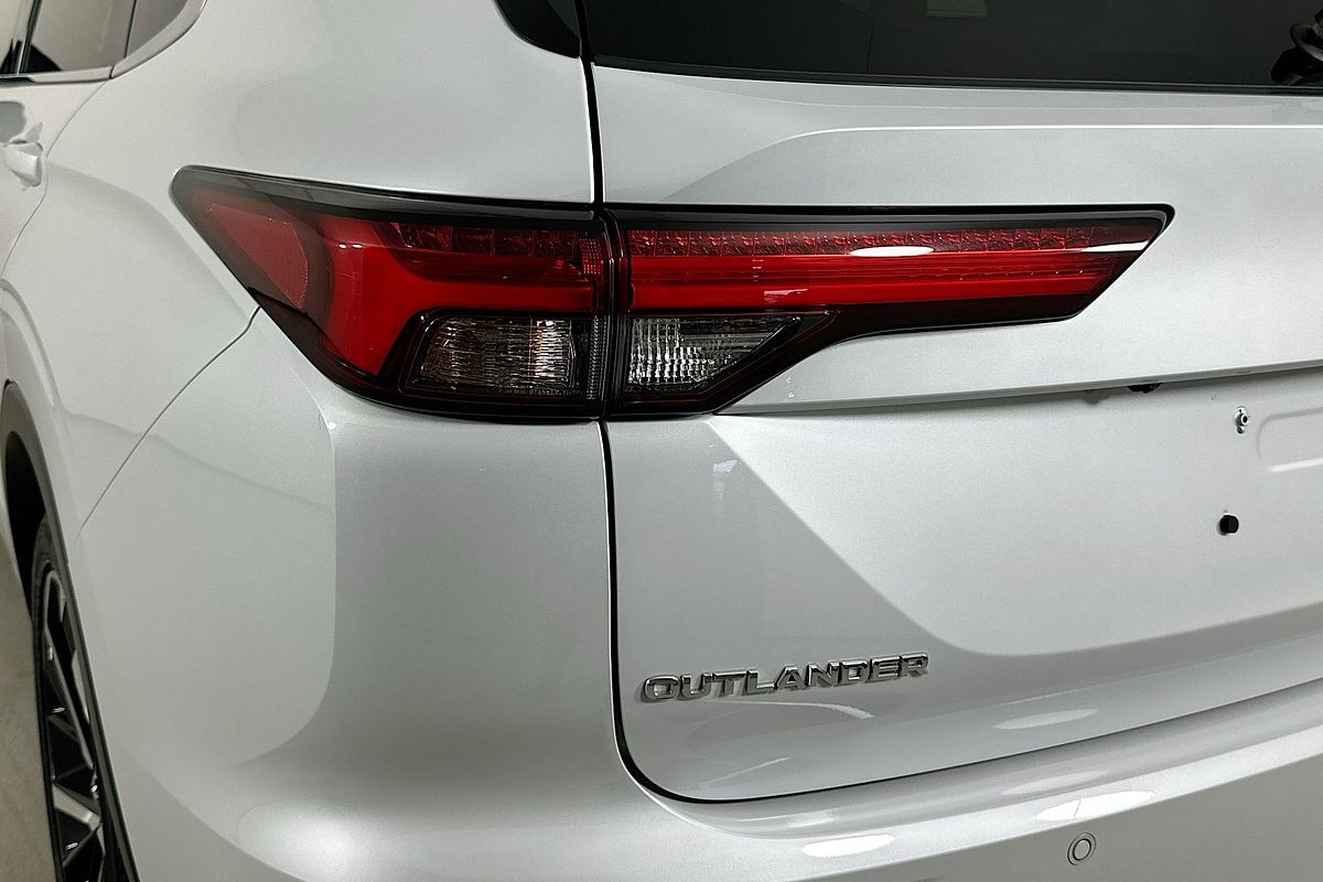 2024 Mitsubishi OUTLANDER EXCEED 7 SEAT (AWD) ZM MY24