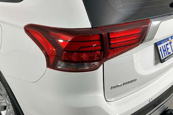 2020 Mitsubishi OUTLANDER ES 7 SEAT (2WD) ZL MY21