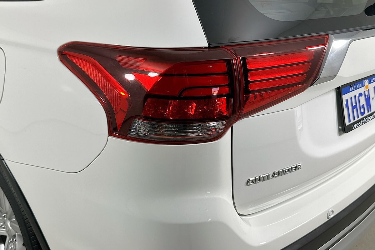 2021 Mitsubishi OUTLANDER ES 7 SEAT (2WD) ZL MY21