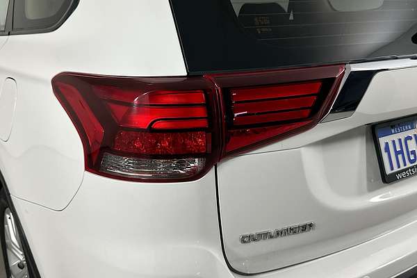 2021 Mitsubishi OUTLANDER ES 7 SEAT (2WD) ZL MY21