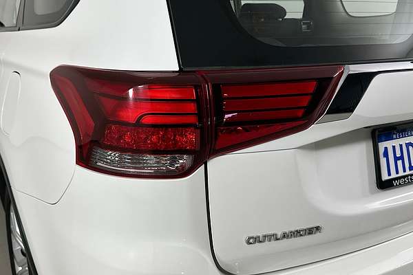 2020 Mitsubishi OUTLANDER ES 7 SEAT (2WD) ZL MY20