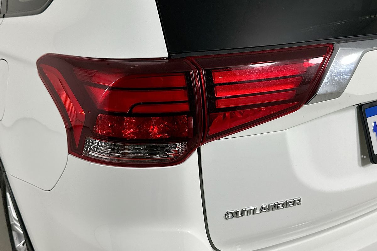 2021 Mitsubishi OUTLANDER ES 7 SEAT (AWD) ZL MY21