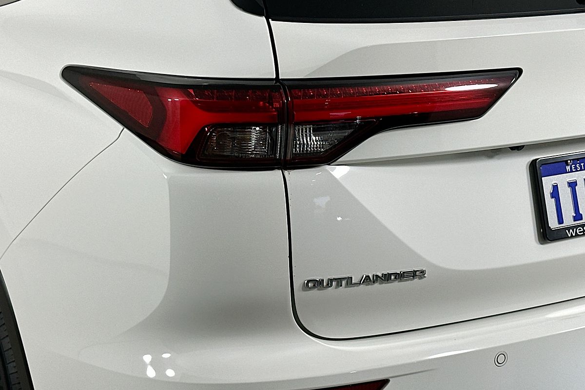 2023 Mitsubishi OUTLANDER LS 7 SEAT (2WD) ZM MY23