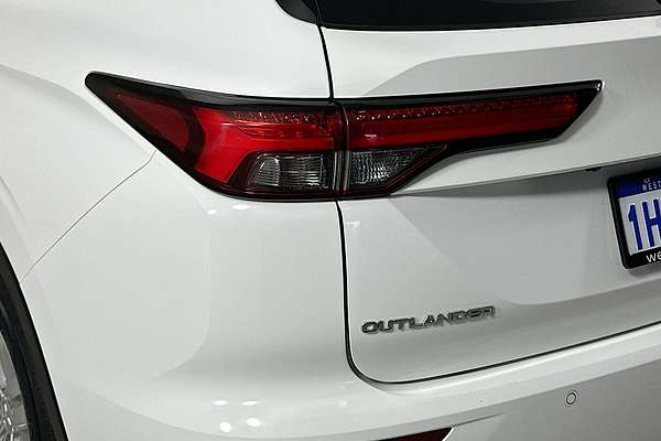 2021 Mitsubishi OUTLANDER ES 7 SEAT (2WD) ZM MY22