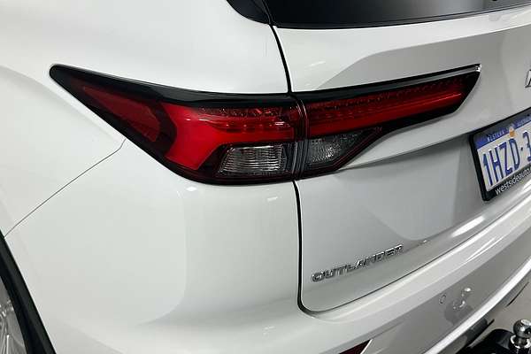 2023 Mitsubishi OUTLANDER LS 7 SEAT (AWD) ZM MY23