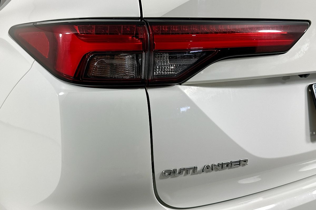 2022 Mitsubishi OUTLANDER ES 7 SEAT (2WD) ZM MY22