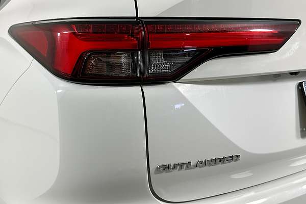 2022 Mitsubishi OUTLANDER ES 7 SEAT (2WD) ZM MY22