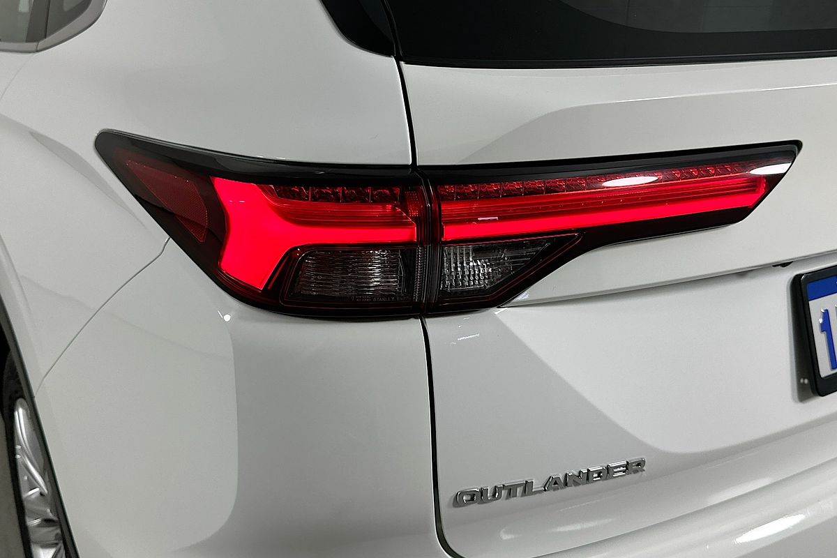 2022 Mitsubishi OUTLANDER ES 7 SEAT (2WD) ZM MY22.5