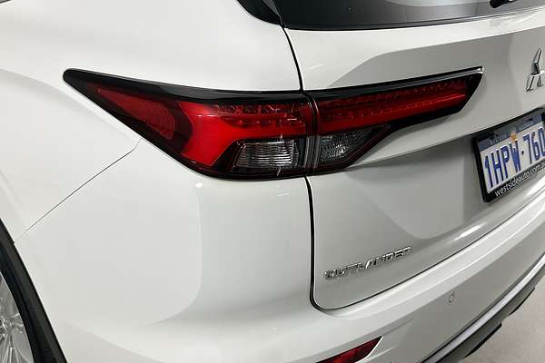 2022 Mitsubishi OUTLANDER ES 7 SEAT (2WD) ZM MY22