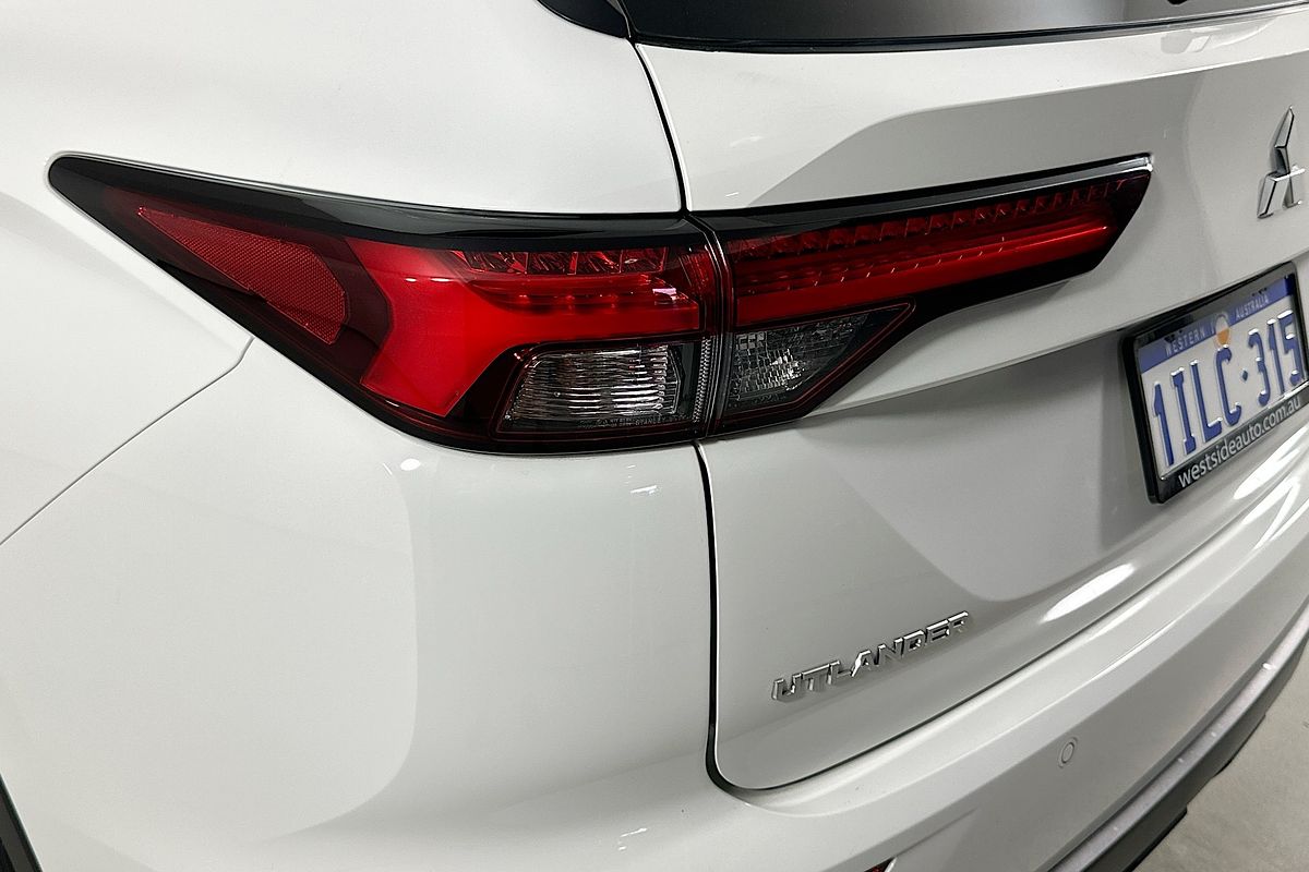 2024 Mitsubishi OUTLANDER ES 7 SEAT (2WD) ZM MY24