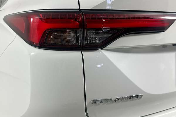 2022 Mitsubishi OUTLANDER ES 7 SEAT (2WD) ZM MY22.5