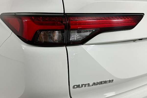 2024 Mitsubishi OUTLANDER LS 7 SEAT (2WD) ZM MY24