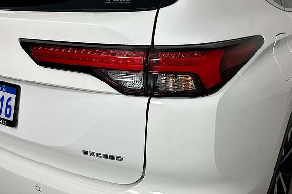 2022 Mitsubishi OUTLANDER Exceed ZM
