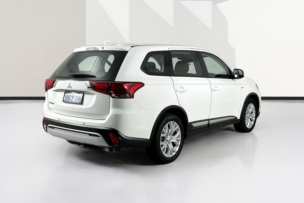 2021 Mitsubishi OUTLANDER ES ZL
