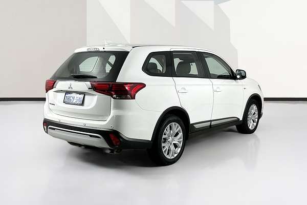 2021 Mitsubishi OUTLANDER ES ZL