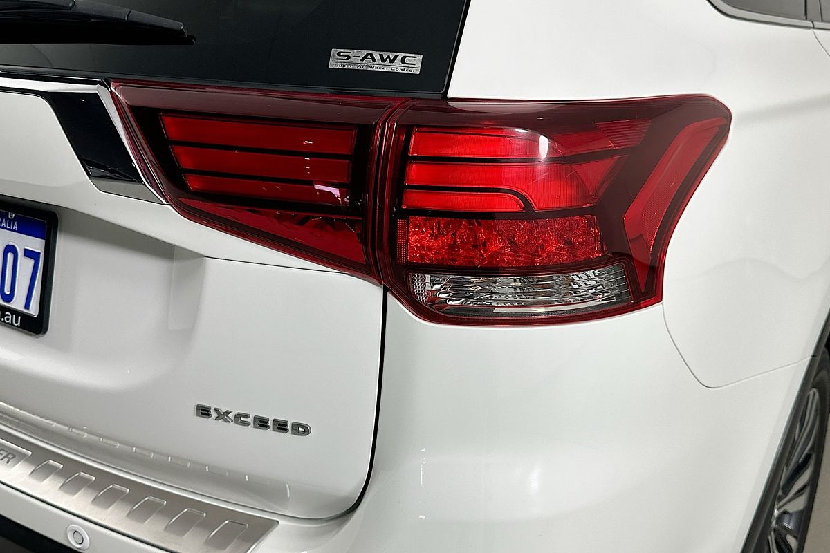 2020 Mitsubishi OUTLANDER Exceed ZL