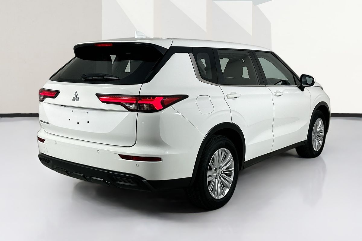 2023 Mitsubishi OUTLANDER ES 5 SEAT (2WD) ZM MY23