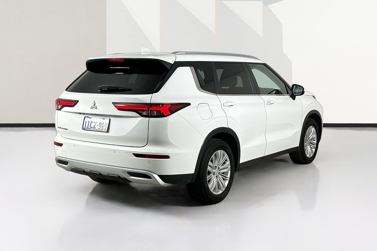 2024 Mitsubishi OUTLANDER LS 7 SEAT (2WD) ZM MY24