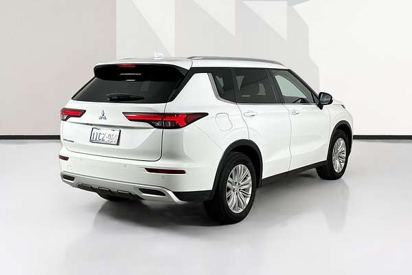 2024 Mitsubishi OUTLANDER LS 7 SEAT (2WD) ZM MY24