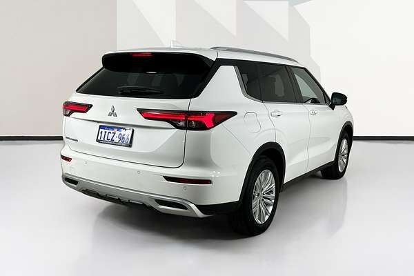 2024 Mitsubishi OUTLANDER LS 7 SEAT (2WD) ZM MY24