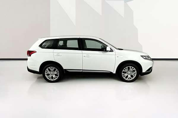 2021 Mitsubishi OUTLANDER ES 7 SEAT (AWD) ZL MY21