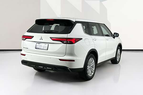 2023 Mitsubishi OUTLANDER ES 7 SEAT (2WD) ZM MY23