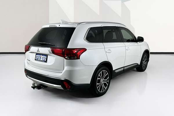 2017 Mitsubishi OUTLANDER LS (4x2) ZK MY17