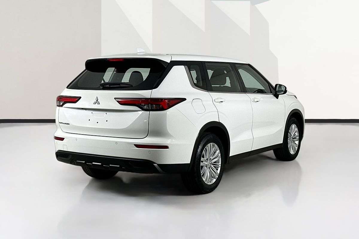 2023 Mitsubishi OUTLANDER ES 7 SEAT (2WD) ZM MY23