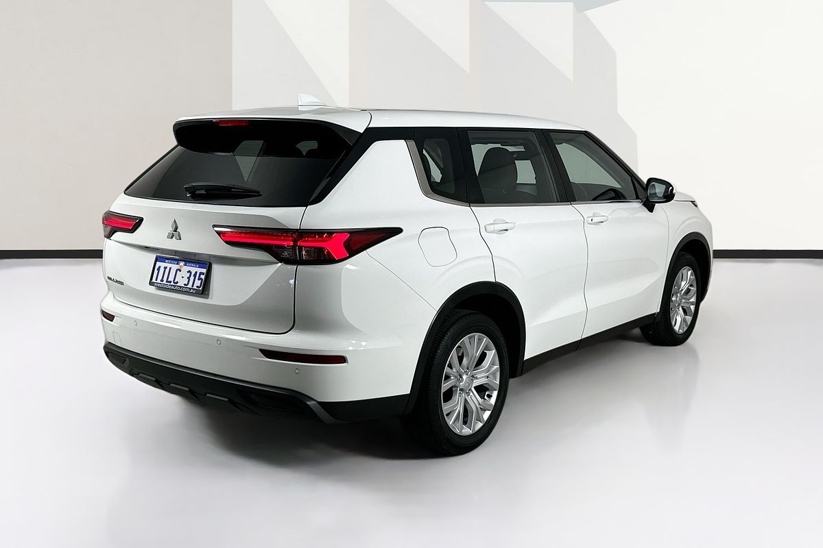 2024 Mitsubishi OUTLANDER ES 7 SEAT (2WD) ZM MY24