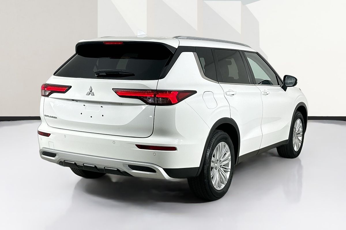 2024 Mitsubishi OUTLANDER LS 7 SEAT (2WD) ZM MY24