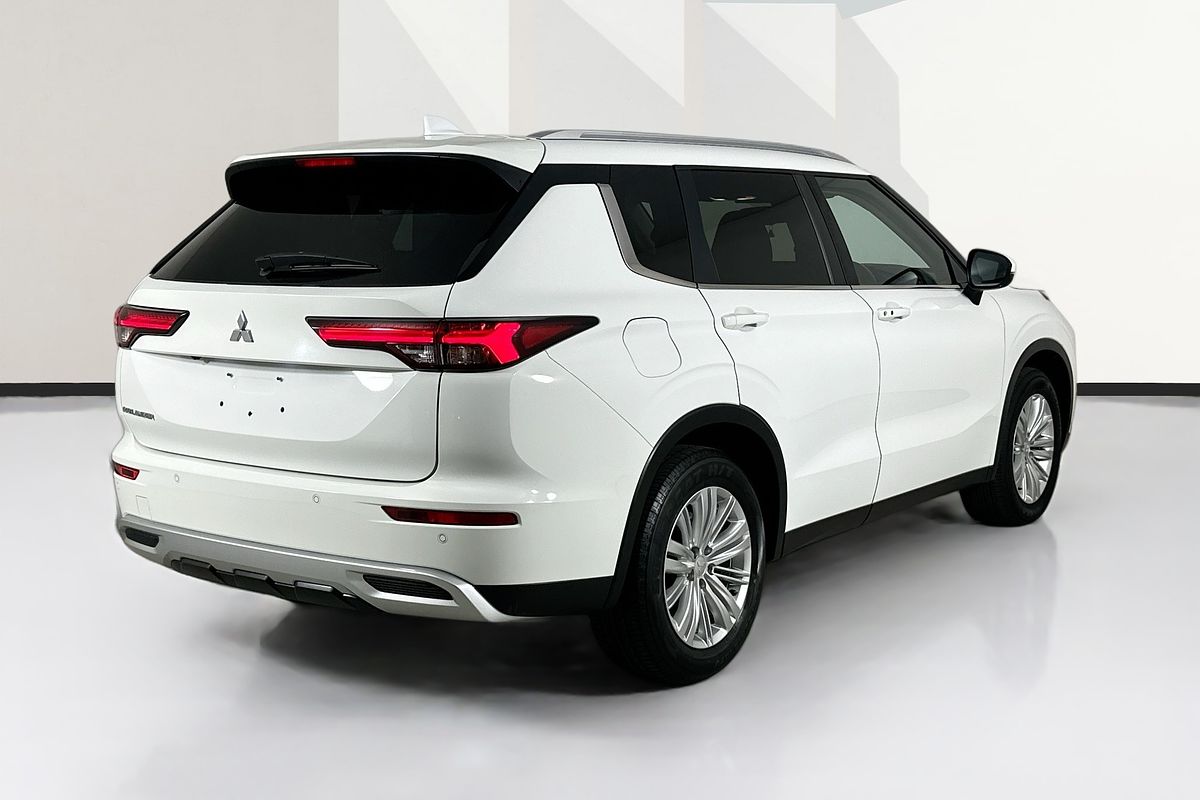 2024 Mitsubishi OUTLANDER LS 7 SEAT (2WD) ZM MY24