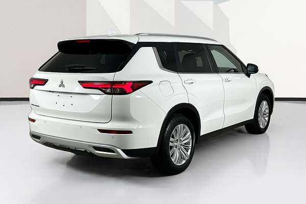 2024 Mitsubishi OUTLANDER LS 7 SEAT (2WD) ZM MY24