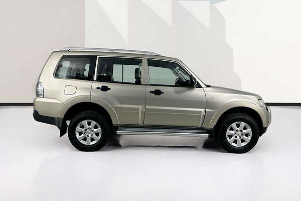 2010 Mitsubishi Pajero GLX LWB (4x4) NT MY10